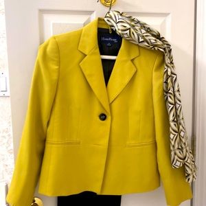 Evan Picone suit. 4 Petite. Scarf included.